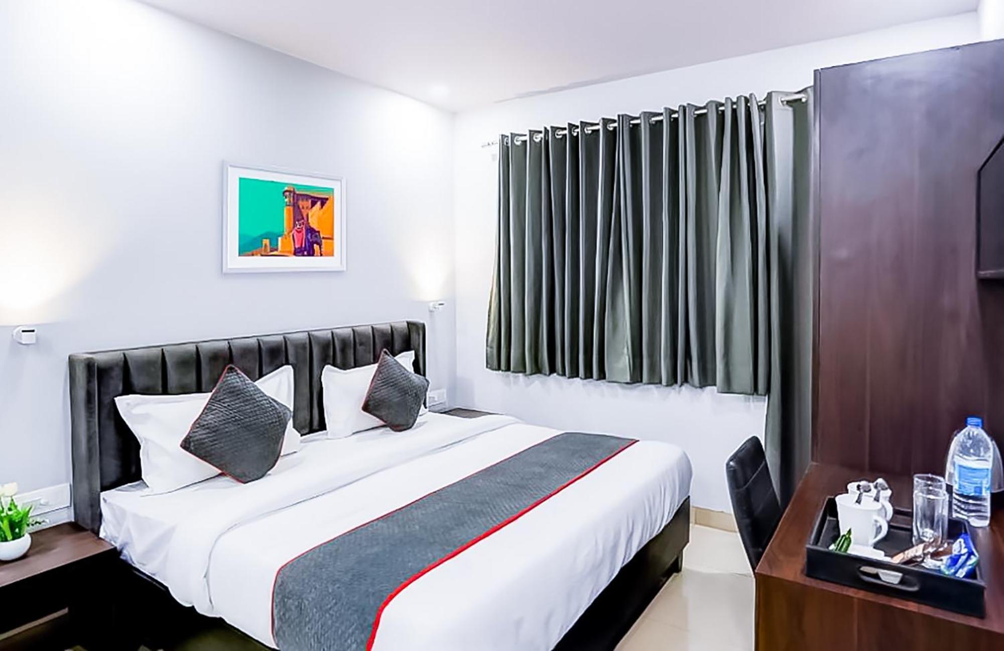Family Rooms Inn - Shalimarbagh New Delhi Luaran gambar