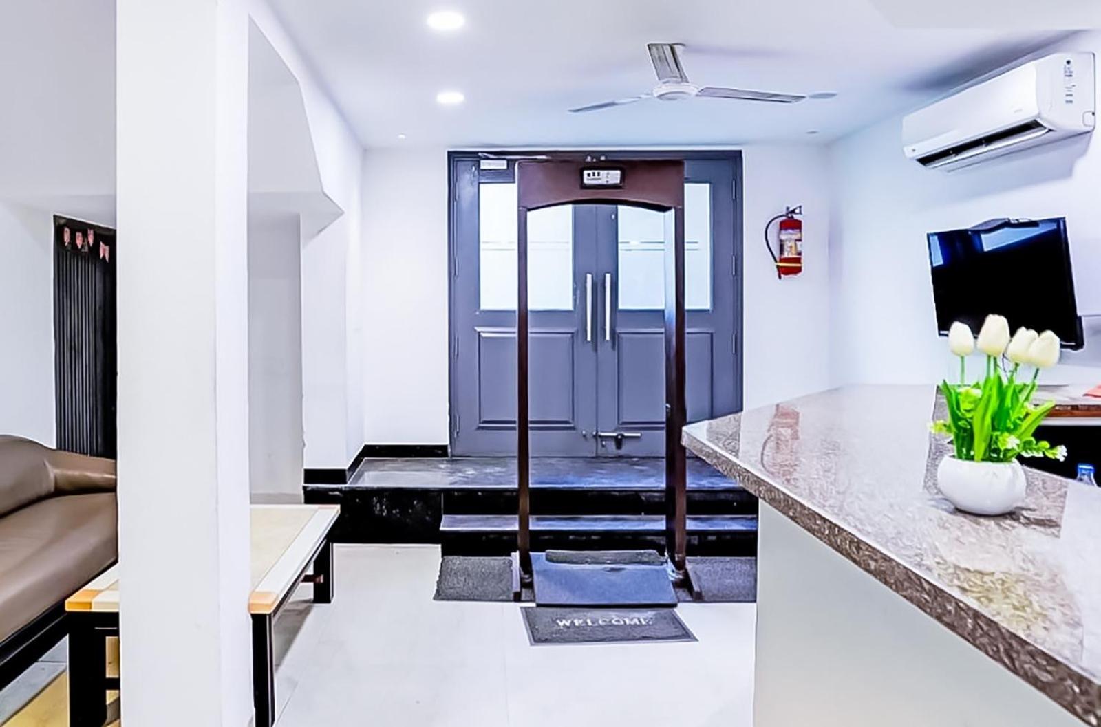 Family Rooms Inn - Shalimarbagh New Delhi Luaran gambar